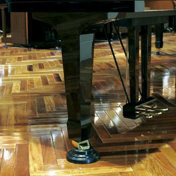 ピアノ転倒防止具〈ニューストップ〉　グランドピアノ用（黒・3個組）　[7317]